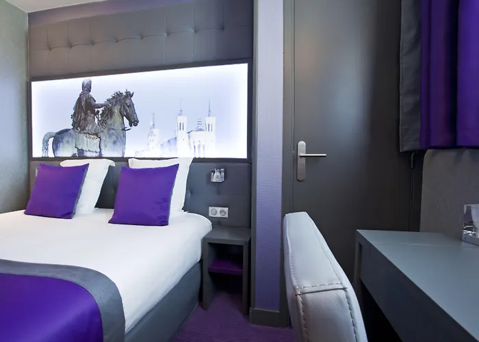 Hotel Des Savoies Lyon Perrache